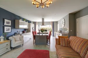 Photo 16- click for photo gallery